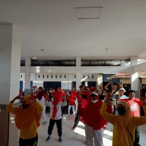 Wujudkan Pola Hidup Sehat, TNI Probolinggo Ikuti GERMAS di Sumberkedawung
