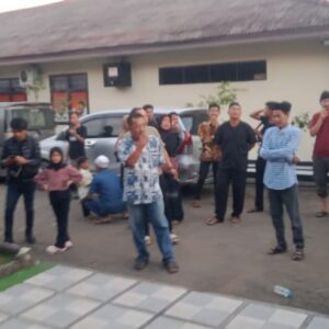 Keluarga Puput Datangi Mapolres Indramayu Tuntut Kasus Segera Tuntas