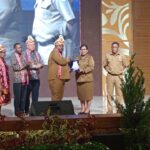 Gubernur Elisa Kambu Buka Raker Kesda ke-3, Tegaskan Transformasi Kesehatan Jadi Prioritas Gubernur Elisa Kambu Buka Raker Kesda ke-3, Tegaskan Transformasi Kesehatan Jadi Prioritas