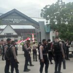 Ratusan Personel Dikerahkan, Polda PBD Redam Situasi Memanas Usai Pemindahan Tahanan Makar Ratusan Personel Dikerahkan, Polda PBD Redam Situasi Memanas Usai Pemindahan Tahanan Makar