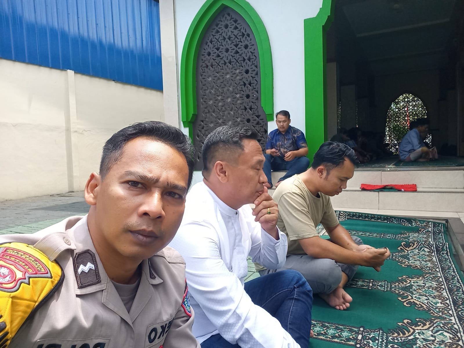 Polsek Cikupa Gelar Jumling di Masjid Baitul Amin, Pererat Kedekatan dengan Warga Polsek Cikupa Gelar Jumling di Masjid Baitul Amin, Pererat Kedekatan dengan Warga