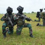 Pasukan Khusus TNI Sukses Laksanakan Infiltrasi Udara dan Sabotase Sasaran di Dabo Singkep Pasukan Khusus TNI Sukses Laksanakan Infiltrasi Udara dan Sabotase Sasaran di Dabo Singkep