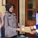 Surat Aduan Resmi Telah Diterima Irwasda Polda Sultra, Koalisi Pers Tegaskan Pertanggungjawaban Oknum Polisi Surat Aduan Resmi Telah Diterima Irwasda Polda Sultra, Koalisi Pers Tegaskan Pertanggungjawaban Oknum Polisi