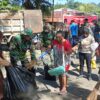 20 Kubik Sampah Diangkut, TNI dan Rakyat Bersatu Bersihkan Teluk Sawaibu 20 Kubik Sampah Diangkut, TNI dan Rakyat Bersatu Bersihkan Teluk Sawaibu