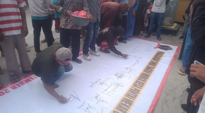 Aksi FORMADES PM: Matinya Keadilan, Kades Diduga Tilap Anggaran BLT dan BUMDes