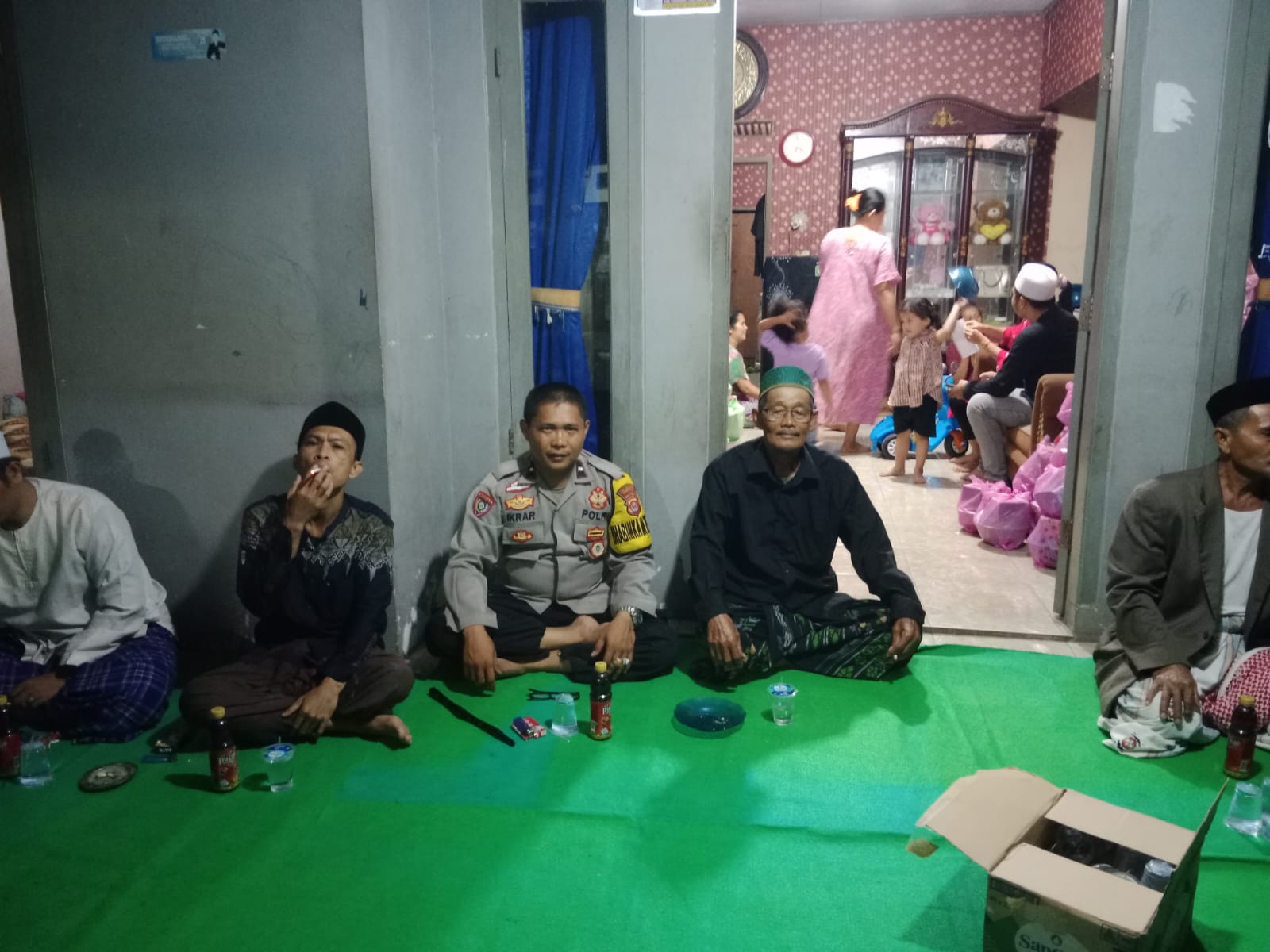Bhabinkamtibmas Polsek Balaraja Polresta Tangerang Laksanakan Program NGARIUNG di Desa Sentul