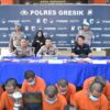 Operasi Tumpas Narkoba Semeru 2025 Polres Gresik Berhasil Ungkap 16 Kasus Amankan 20 Tersangka* Operasi Tumpas Narkoba Semeru 2025 Polres Gresik Berhasil Ungkap 16 Kasus Amankan 20 Tersangka*
