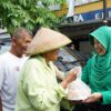 Bangun Jiwa Sosial: Persit KCK Koorcab Rem 081 Berbagi di Jalanan Kota Madiun Bangun Jiwa Sosial: Persit KCK Koorcab Rem 081 Berbagi di Jalanan Kota Madiun