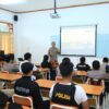 Kadiv Humas Beri Motivasi dan Pemahaman Tugas Kepolisian Pada Siswa Labschool Kebayoran Kadiv Humas Beri Motivasi dan Pemahaman Tugas Kepolisian Pada Siswa Labschool Kebayoran