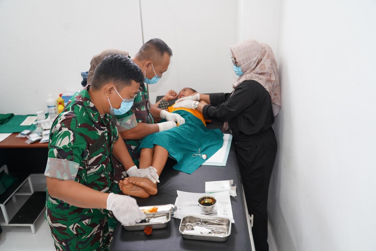 Bakti Kesehatan Kodam XVIII/Kasuari, Hadirkan Senyum dan Harapan Baru bagi Warga Papua Barat dan Papua Barat Daya