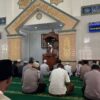 AIPDA NULKARIM BAO JADI KHATIB SHOLAT JUMAT DI POLDA KEPRI, SUARA MERDU PUKAU JAMAAH* AIPDA NULKARIM BAO JADI KHATIB SHOLAT JUMAT DI POLDA KEPRI, SUARA MERDU PUKAU JAMAAH*