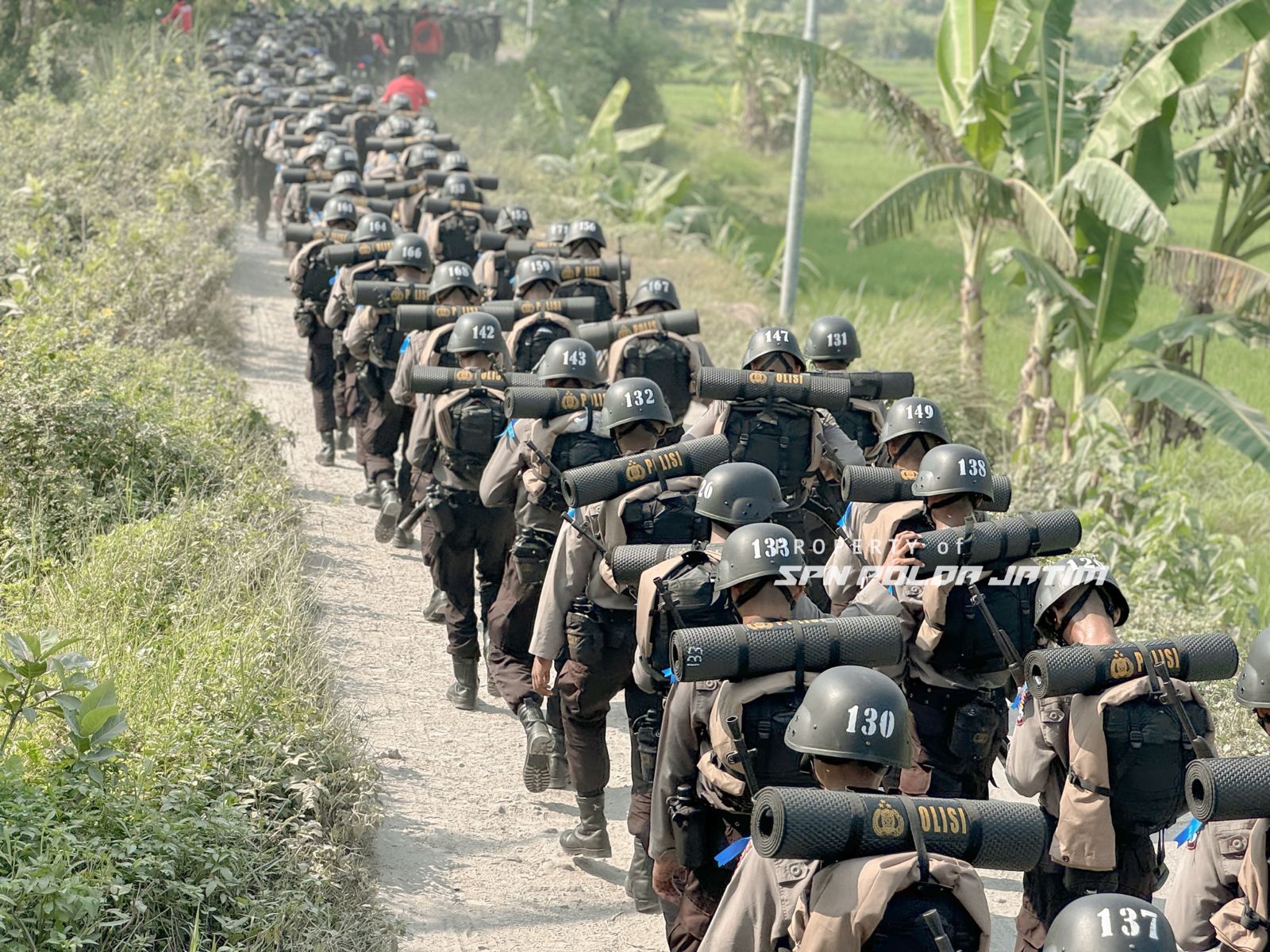 Outbound Tupdasbhara: 247 Siswa Diktukba Polri SPN Polda Jatim Ditempa di Jalur 26 KM*