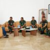Mabes TNI Pererat Silaturahmi dengan Sesepuh Jenderal TNI (Purn) Dr. Moeldoko Mabes TNI Pererat Silaturahmi dengan Sesepuh Jenderal TNI (Purn) Dr. Moeldoko