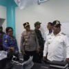 TNI Bersama Pejabat Pemda Laksanakan Anjangsana di RSUD Mulia TNI Bersama Pejabat Pemda Laksanakan Anjangsana di RSUD Mulia