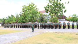 Kasdim 0820/Probolinggo Mayor Inf Herawady Kurnawan Pimpin Upacara Kenaikan Pangkat