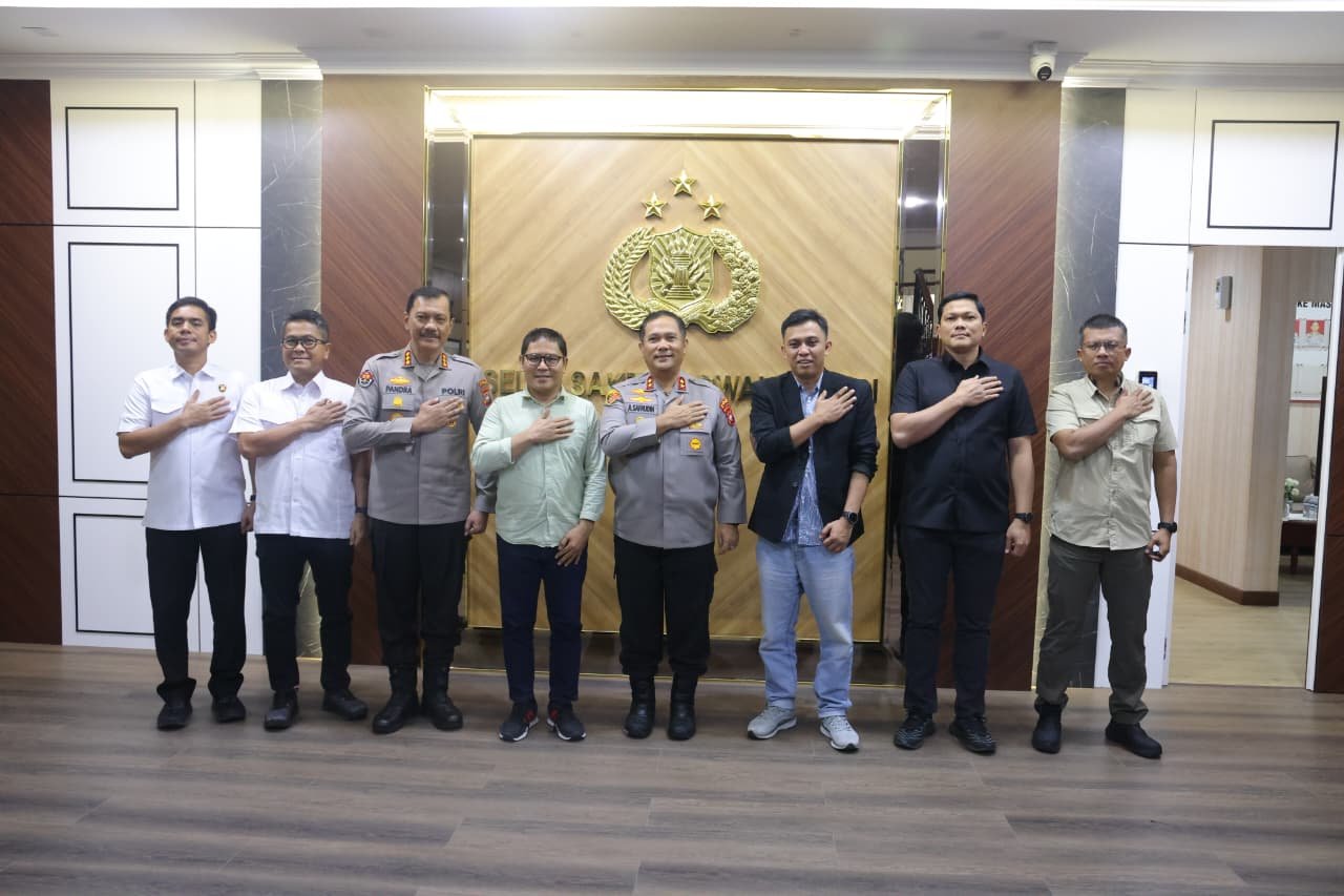 KAPOLDA KEPRI TERIMA SILATURAHMI TRIBUN BATAM TAHUN 2025* KAPOLDA KEPRI TERIMA SILATURAHMI TRIBUN BATAM TAHUN 2025*