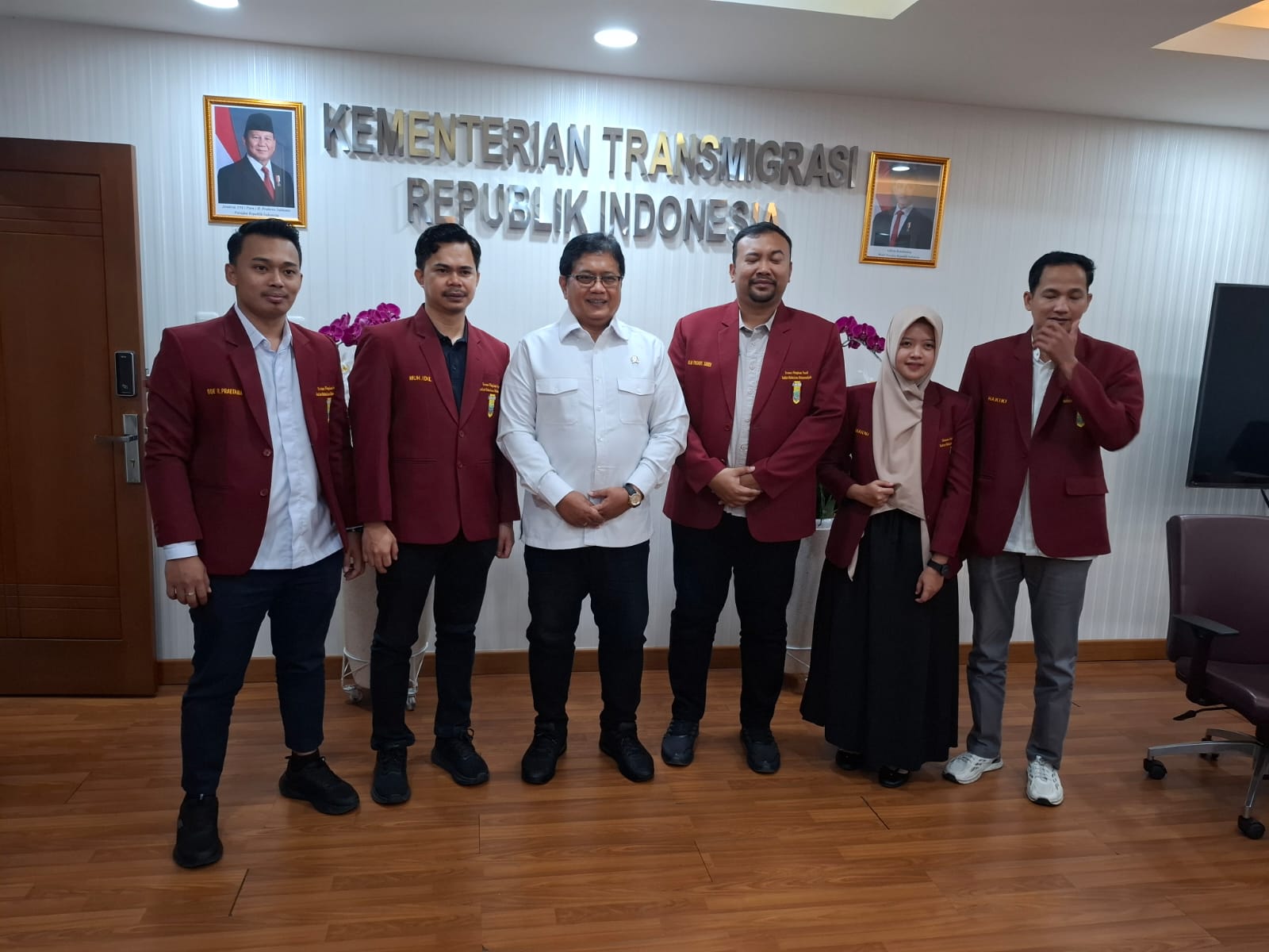 Terima Panitia Tanwir XXXIII IMM, Wamen Viva Yoga: Kementrans Libatkan Kampus Dalam Program Transmigrasi* Terima Panitia Tanwir XXXIII IMM, Wamen Viva Yoga: Kementrans Libatkan Kampus Dalam Program Transmigrasi*