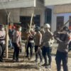 Ratusan Personel Polresta Sidoarjo Berjibaku Bersihkan Puing Bangunan Ponpes Al Khoziny*
