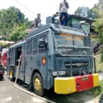 Quick Respon Polri Bantu Padamkan Kebakaran di Kodam Lama Jayapura