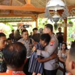 Penuh Haru, Kapolres Magetan Dampingi Penyerahan Santunan Jasa Raharja untuk Korban Laka Lantas di Kawedanan