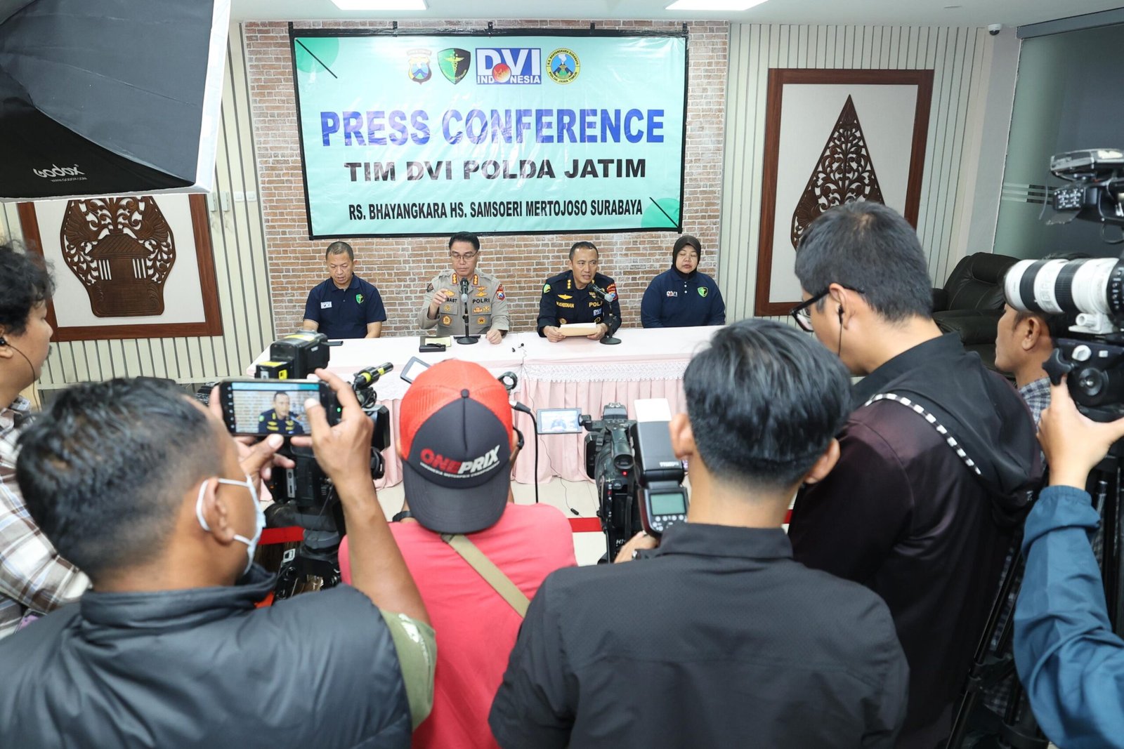 Tim DVI Polda Jatim Kembali Berhasil Identifikasi Enam Jenazah Santri Ponpes Al Khoziny Sidoarjo*