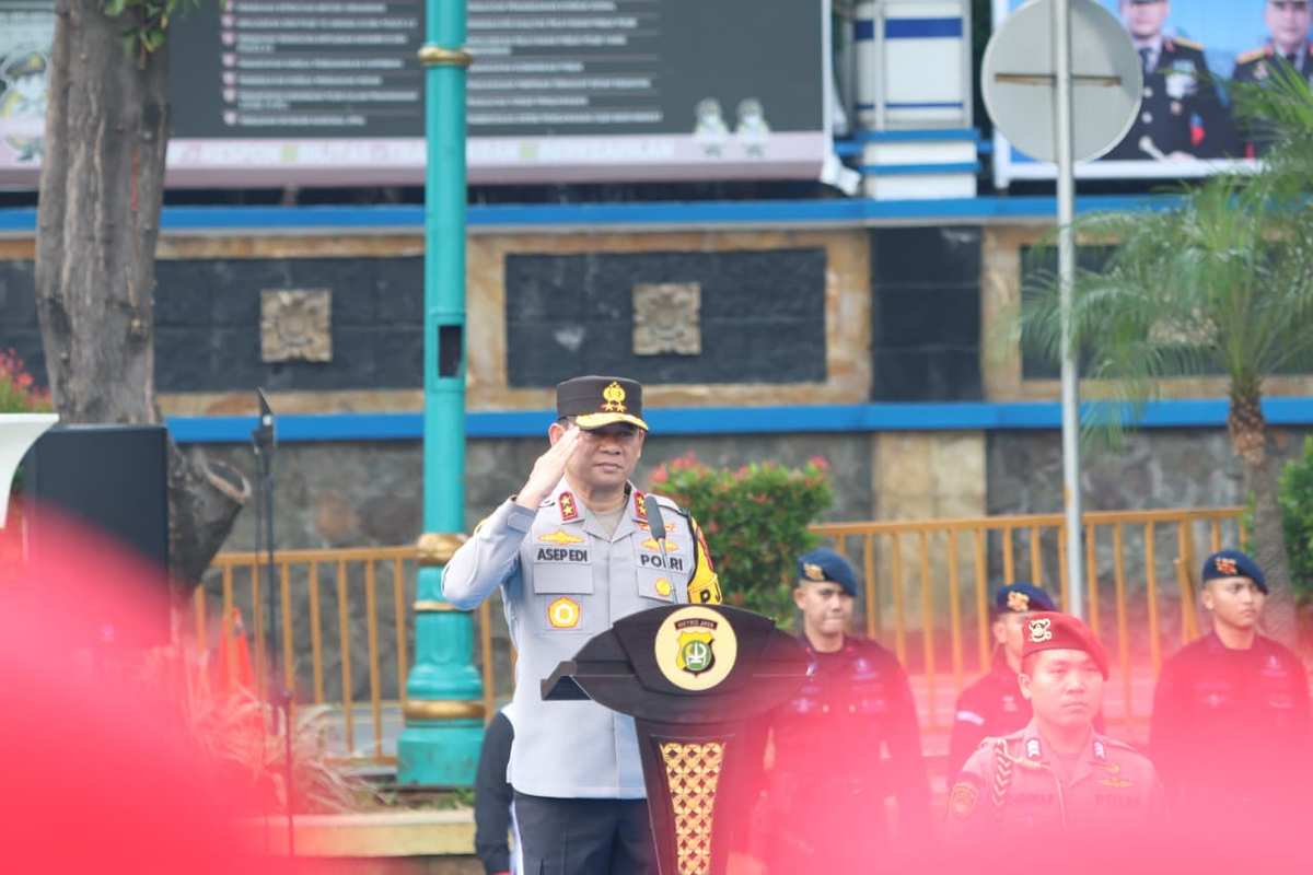 Apel Siaga Kamtibmas Harmoni Organisasi Kemasyarakatan dalam Jaga Jakarta, Kapolda: Sinergi Kunci Keamanan Ibu Kota Apel Siaga Kamtibmas Harmoni Organisasi Kemasyarakatan dalam Jaga Jakarta, Kapolda: Sinergi Kunci Keamanan Ibu Kota