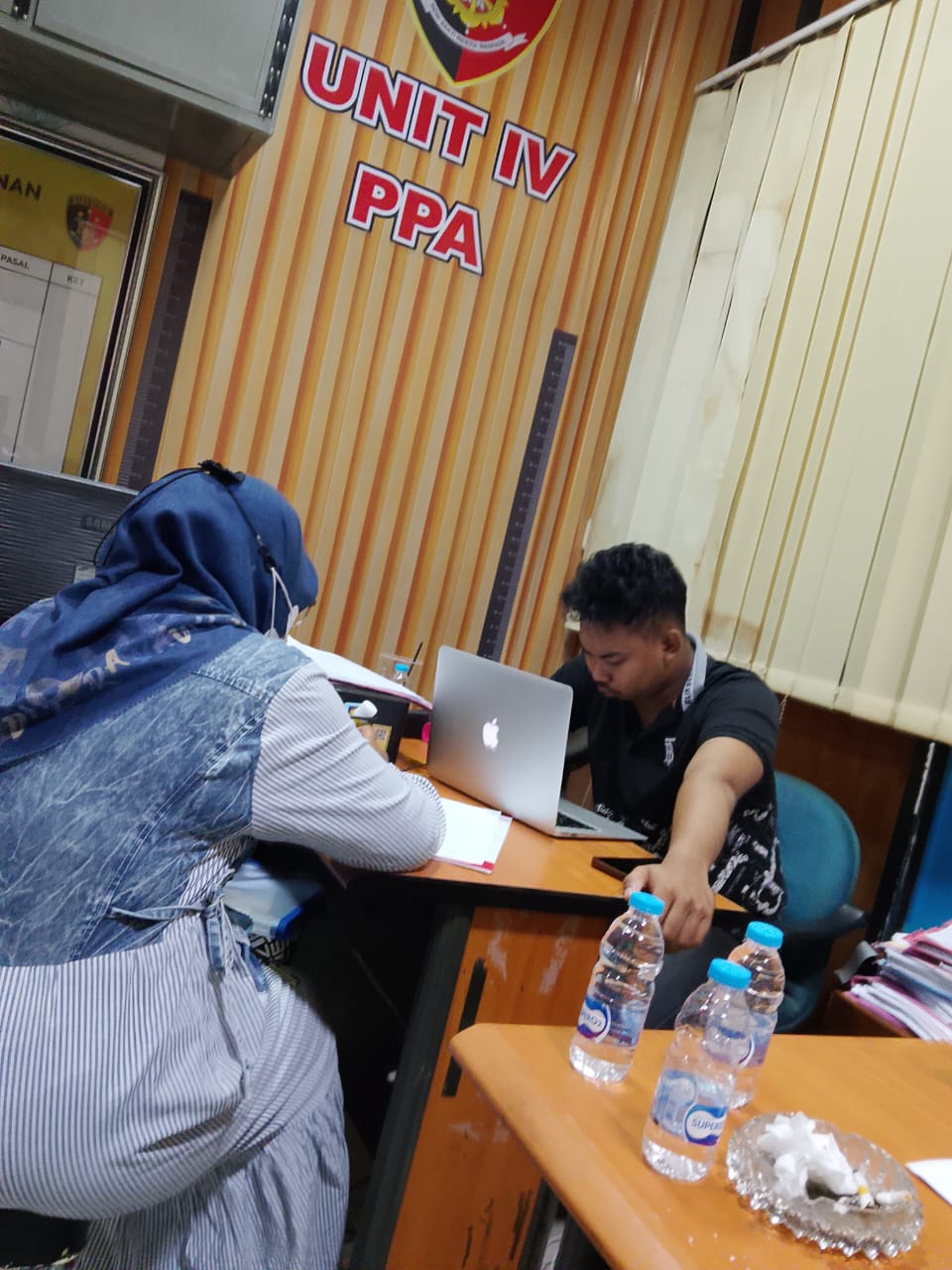 Anak SD di Kudus Alami Luka dan Trauma, Ibu Korban Laporkan Kepala Sekolah ke Unit PPA Polres Kudus Anak SD di Kudus Alami Luka dan Trauma, Ibu Korban Laporkan Kepala Sekolah ke Unit PPA Polres Kudus