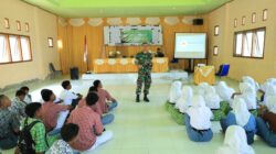 Satgas TMMD ke-126 Kodim 1505/Tidore Berikan Penyuluhan Bahaya Narkoba kepada Pelajar Satgas TMMD ke-126 Kodim 1505/Tidore Berikan Penyuluhan Bahaya Narkoba kepada Pelajar
