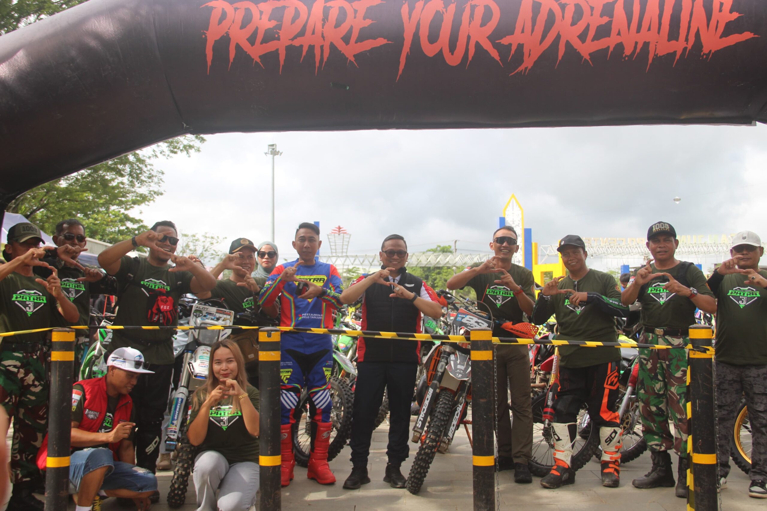 Sportivitas dan Kebersamaan, Trail Adventure Patra TC Part 3 Jadi Wujud Sinergi TNI-Rakyat di Tabalong Sportivitas dan Kebersamaan, Trail Adventure Patra TC Part 3 Jadi Wujud Sinergi TNI-Rakyat di Tabalong