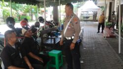 Polantas Menyapa: Strategi Satlantas Lumajang Wujudkan Kamseltibcarlantas Lewat Sentuhan Humanis Polantas Menyapa: Strategi Satlantas Lumajang Wujudkan Kamseltibcarlantas Lewat Sentuhan Humanis