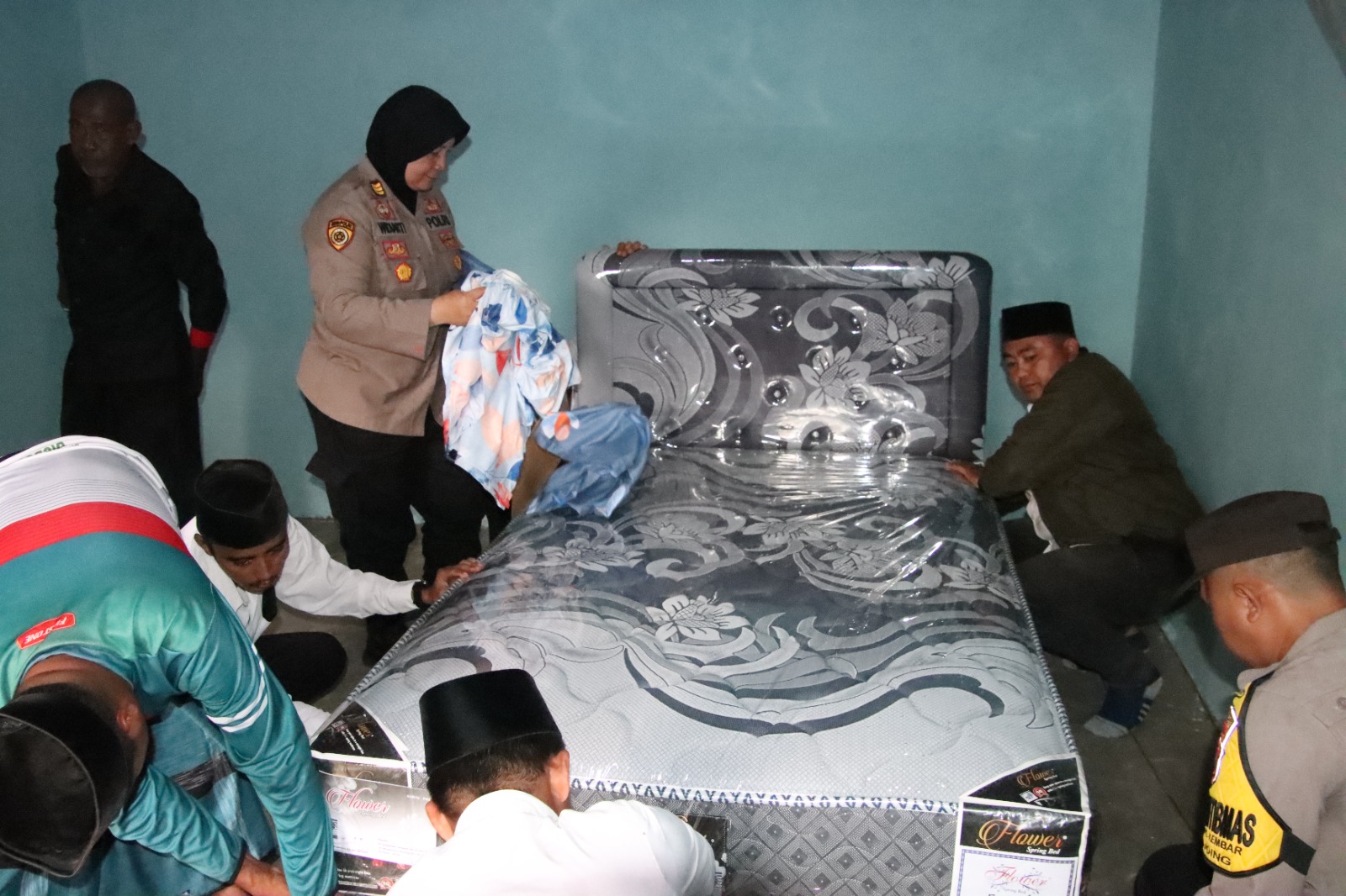 Dari Kepedulian Menjadi Kenyataan: Kapolres Sumenep Wujudkan Rumah Layak Huni untuk Warga Kurang Mampu*