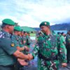 Komandan Kodim 1714/Puncak Jaya Pimpin Upacara Kenaikan Pangkat dan Korp Raport Pindah Satuan Komandan Kodim 1714/Puncak Jaya Pimpin Upacara Kenaikan Pangkat dan Korp Raport Pindah Satuan