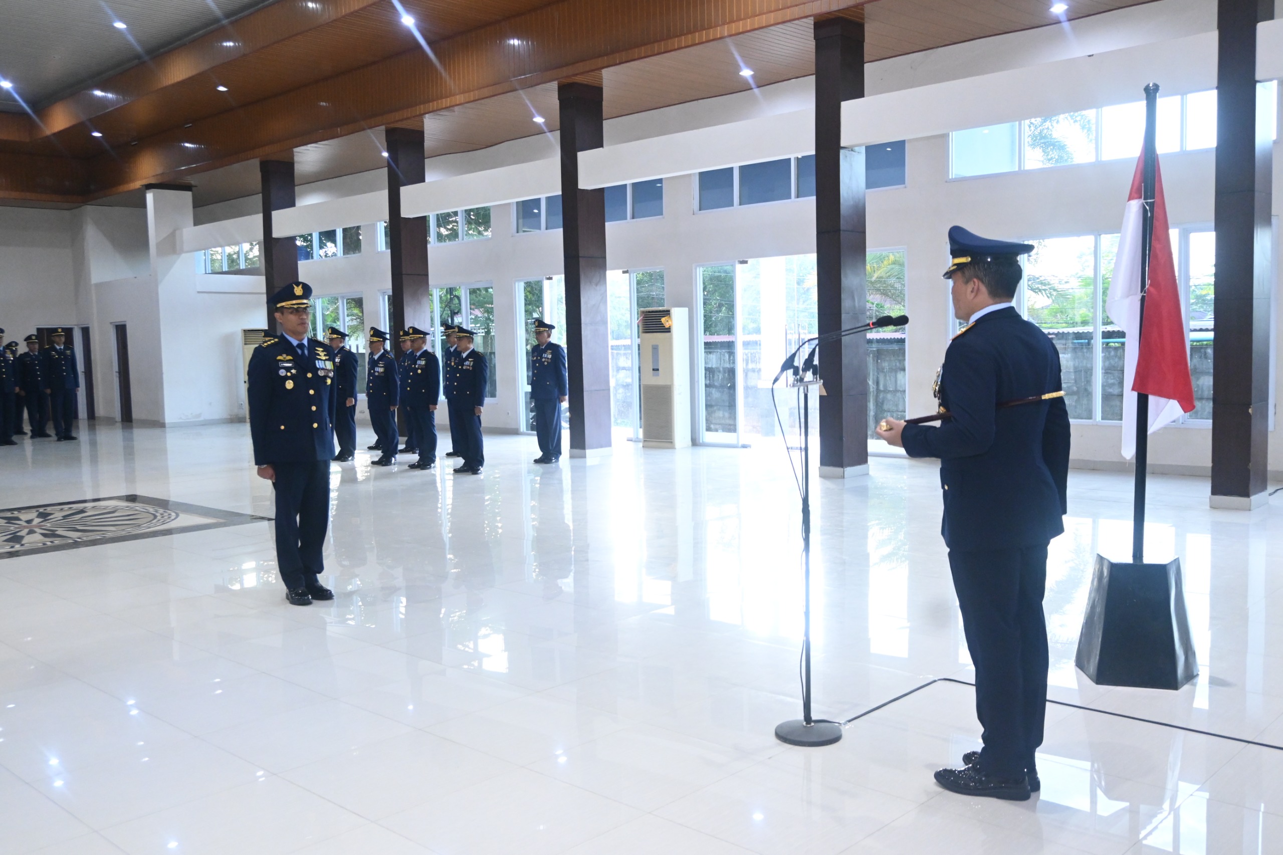 Komandan Lanud Sultan Hasanuddin Terima Laporan Kenaikan Pangkat 104 Perwira