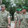 Wapang TNI Dampingi Menhan RI Kunjungi Yonif TP 821/Satria Bupolo di Pulau Buru