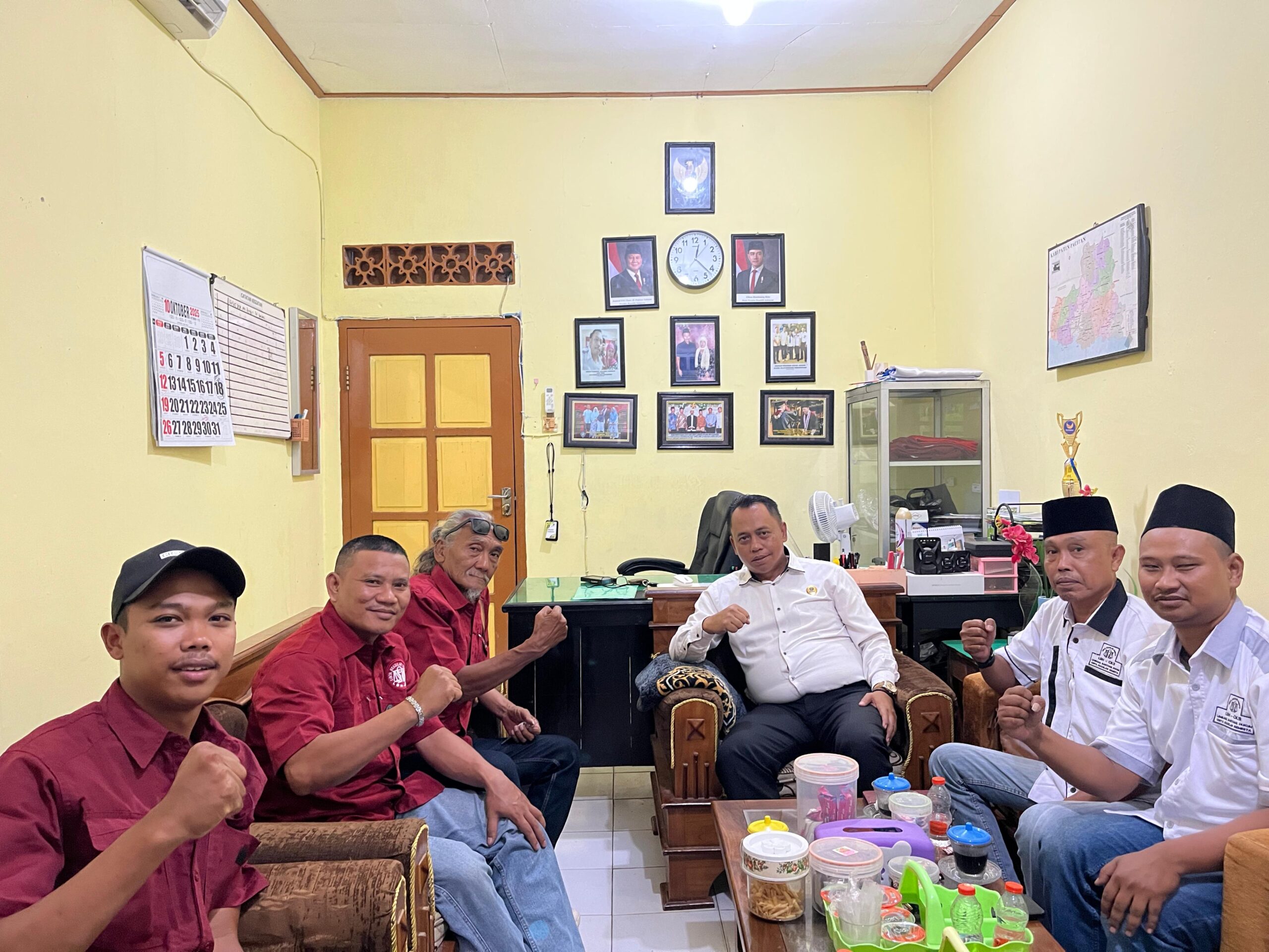 Ketua Umum DPP LBH CKS Kukuhkan DPC Probolinggo Raya, Usman Mufari Resmi Nahkodai Ketua Umum DPP LBH CKS Kukuhkan DPC Probolinggo Raya, Usman Mufari Resmi Nahkodai