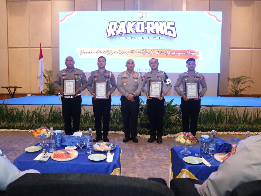 DITLANTAS POLDA KEPRI GELAR RAKERNIS FUNGSI LALU LINTAS TAHUN 2025, KAPOLDA KEPRI TEKANKAN INTEGRITAS DAN PROFESIONALISME POLANTAS DI ERA DIGITAL*