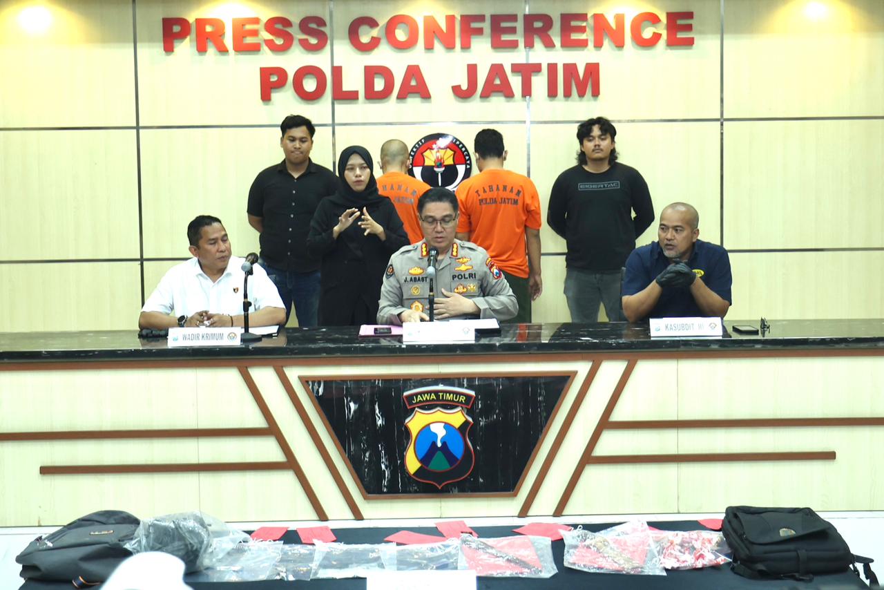 Polda Jatim Ungkap Sindikat Pencurian Bersenjata di Minimarket Lintas Provinsi*