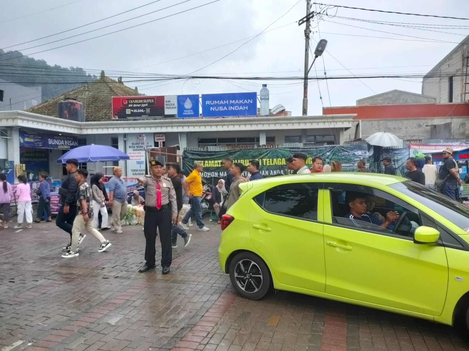 Liburan Nyaman Di Magetan, Polisi Magetan Patroli Humanis di Kawasan Wisata Sarangan Liburan Nyaman Di Magetan, Polisi Magetan Patroli Humanis di Kawasan Wisata Sarangan