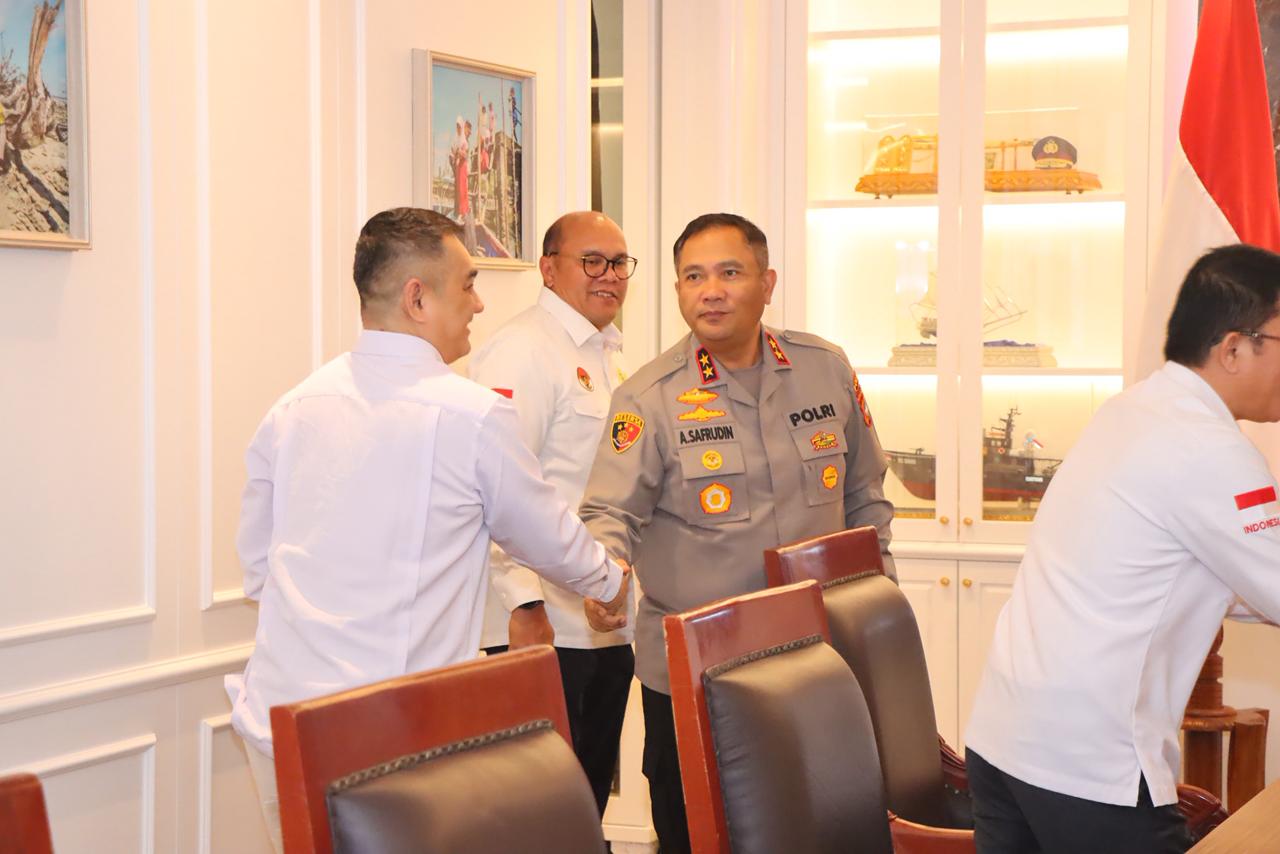 KAPOLDA KEPRI TERIMA SILATURAHMI KADIN KOTA BATAM: PERKUAT SINERGI CIPTAKAN IKLIM USAHA KONDUSIF*