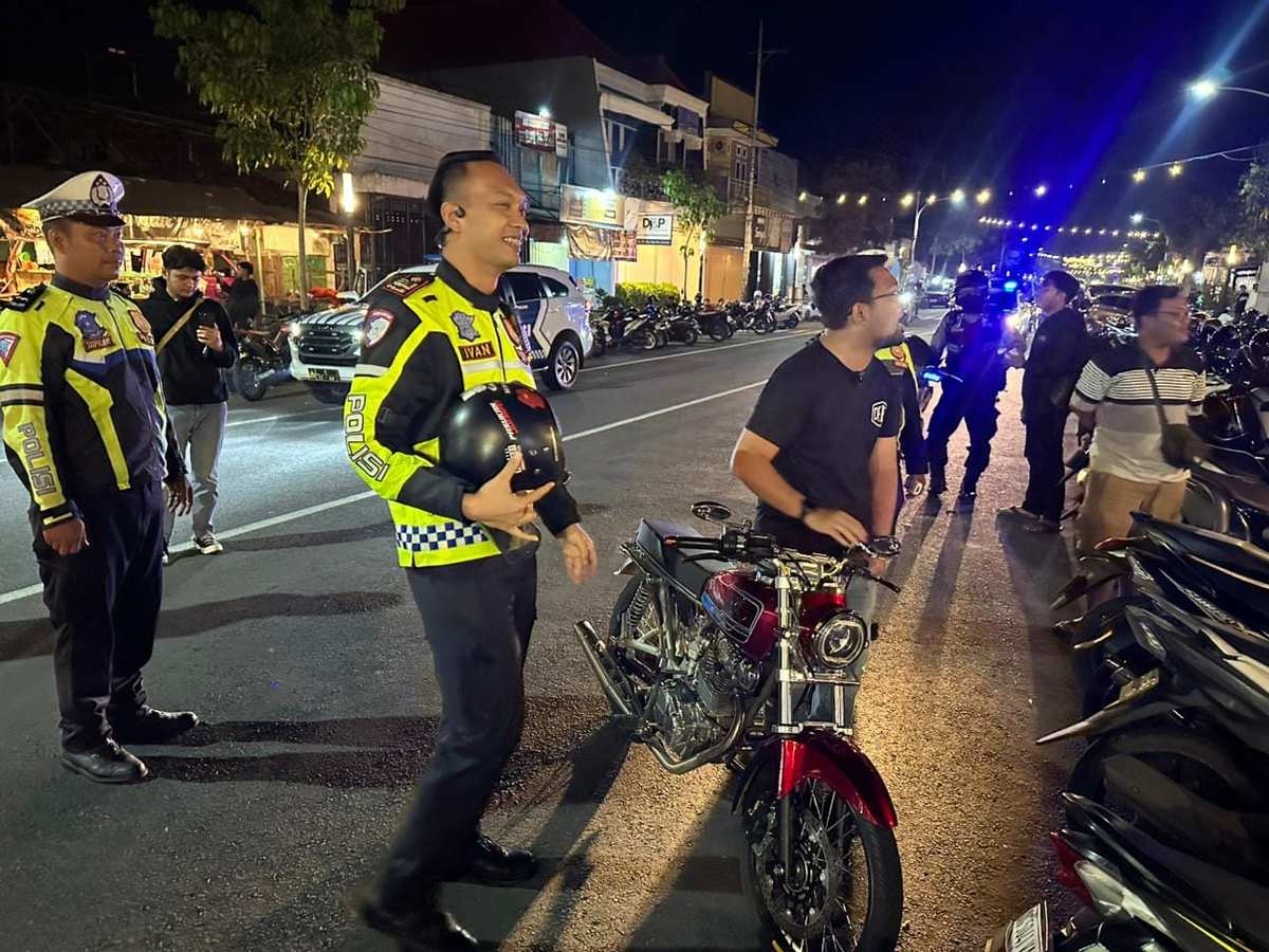 Operasi Malam Satlantas Nganjuk Hentikan Aksi Balap Liar di Jalan Ahmad Yani