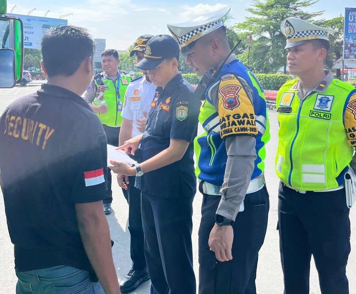 Satlantas Polres Kendal Gelar Ramp Check dan Pemeriksaan Kesehatan demi Keselamatan Transportasi Publik