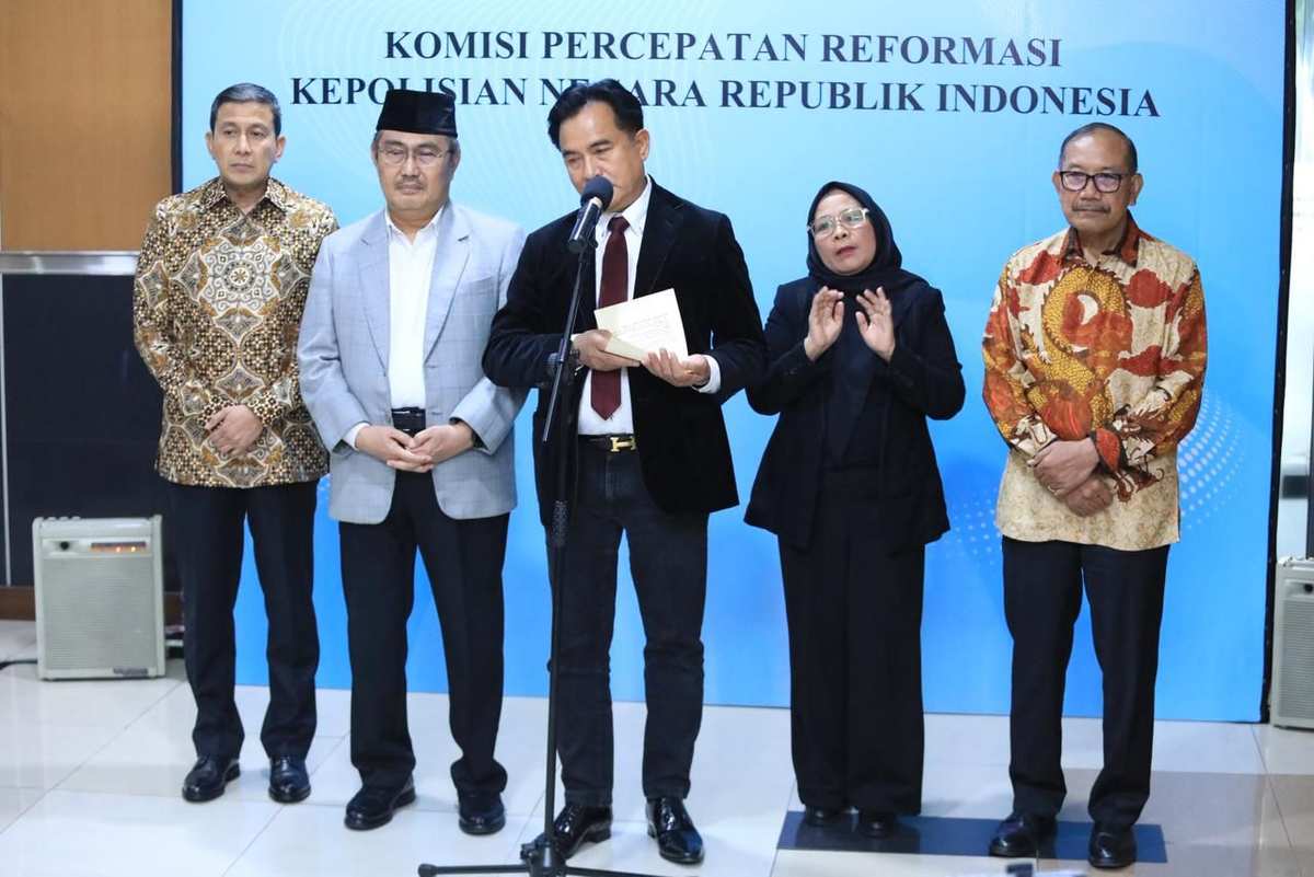 Tim Percepatan Reformasi Polri Serap Aspirasi dari Berbagai Ormas dan LSM Tim Percepatan Reformasi Polri Serap Aspirasi dari Berbagai Ormas dan LSM