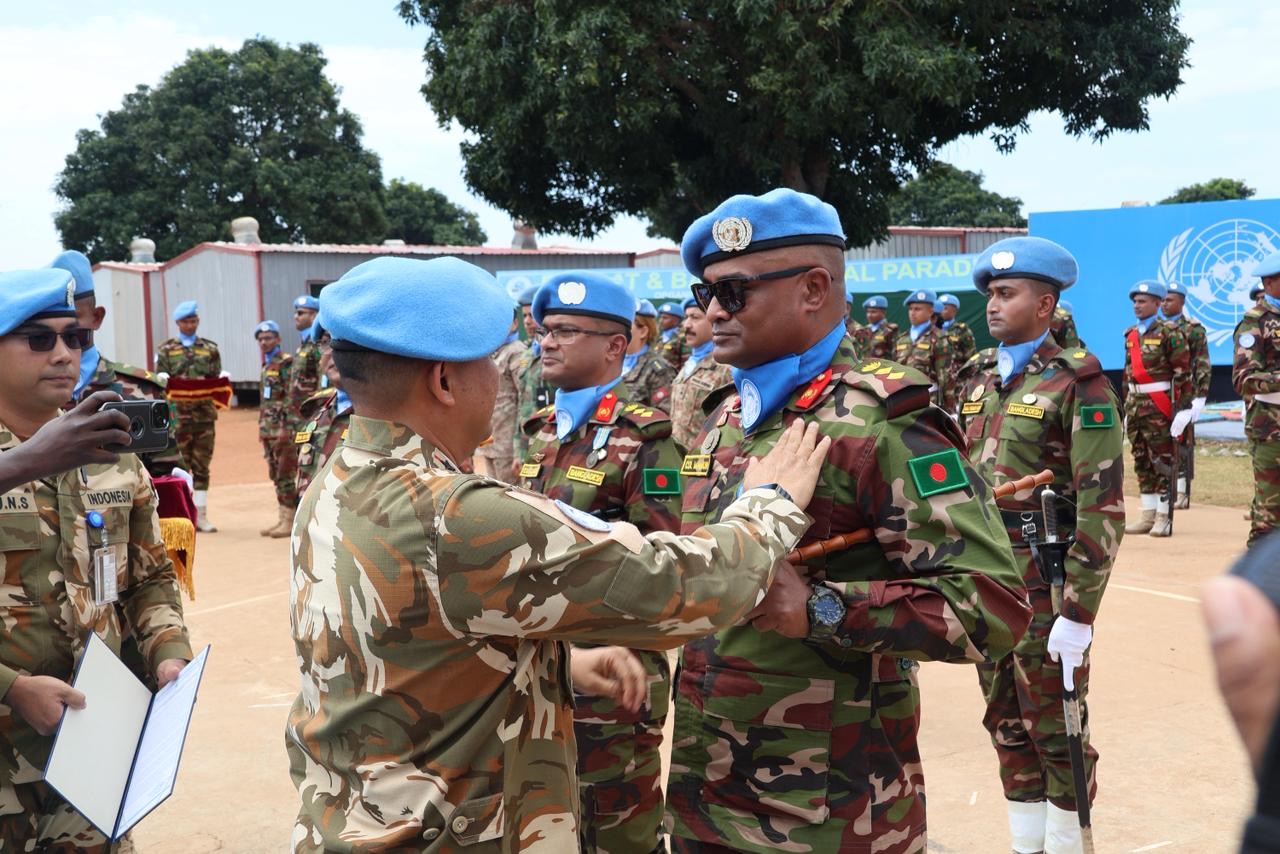 DFC MINUSCA Pimpin Upacara Medal Parade BANBAT-11 Dan BANMED-2/3