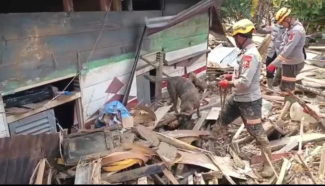 Tim K9 Polri Temukan Sesosok Mayat Wanita di Depan Gereja GKPA Huta Godang, Batang Toru