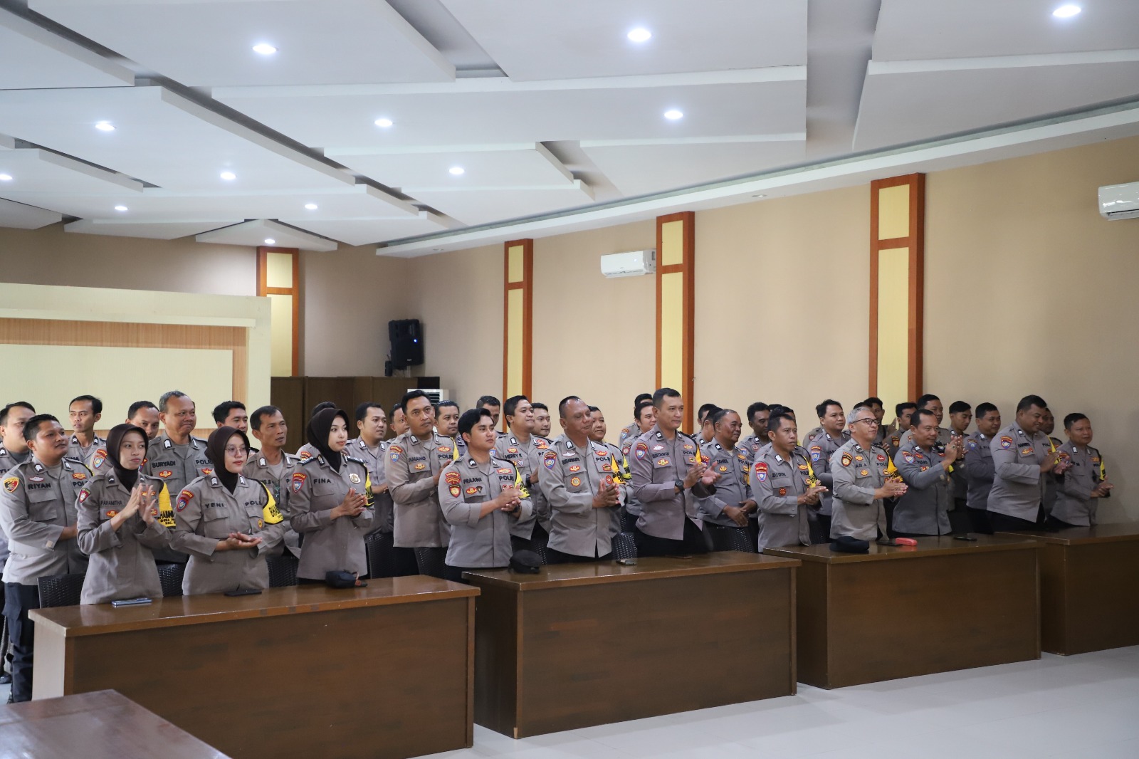 Latkatpuan Public Speaking, Polres Kediri Perkuat Kapasitas Personel di Lapangan