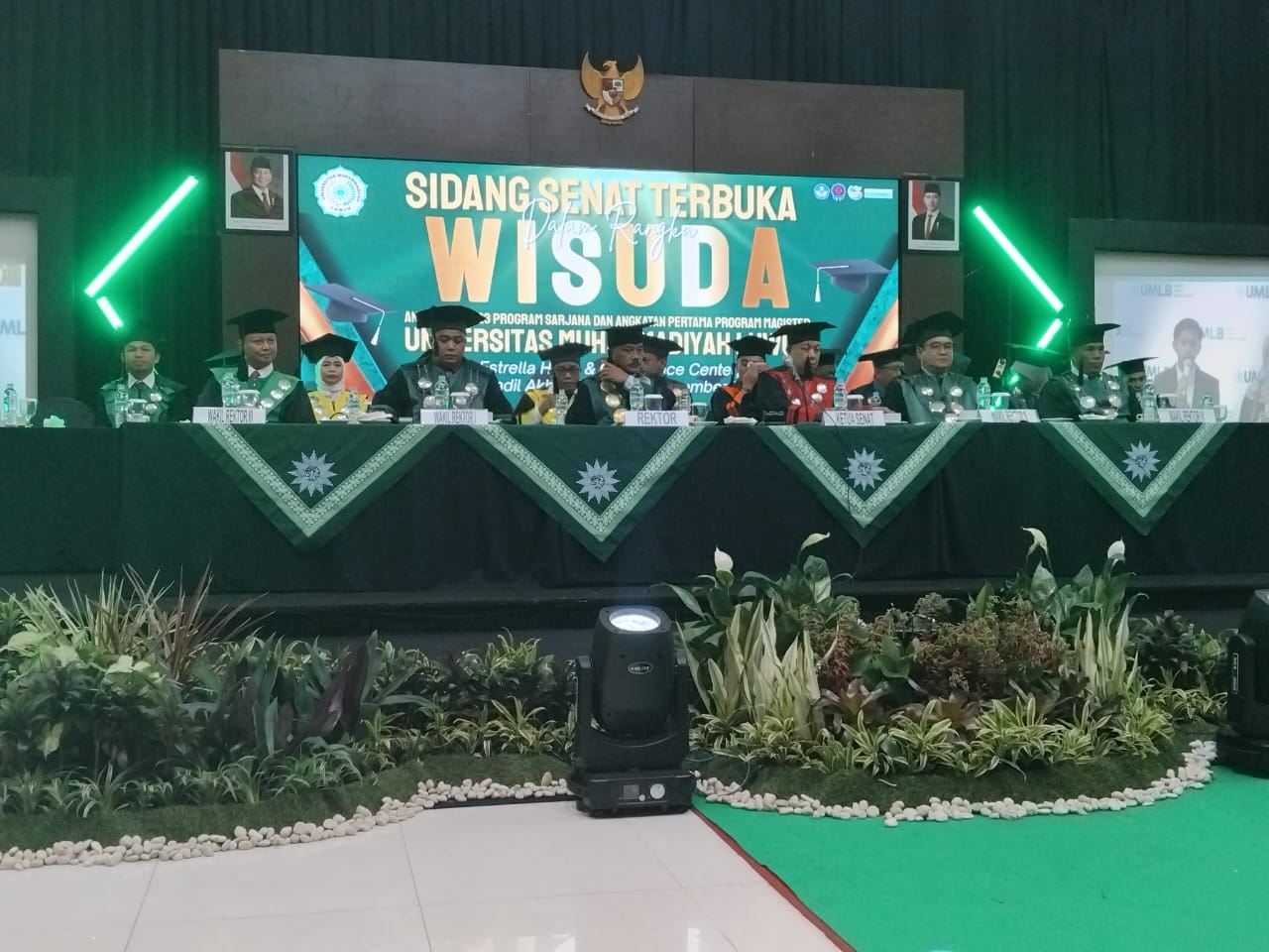 Kasi Humas Polres Banggai Hadiri Wisuda ke-23 Universitas Muhammadiyah Luwuk