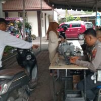 Humanisasi Layanan Kepolisian, Satlantas Lumajang Hadirkan Program “Polantas Menyapa” Jelang Nataru