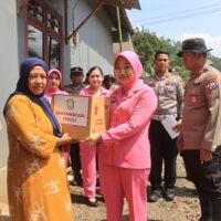 Banjir dan Jembatan Putus di Tiris, Kapolres Probolinggo Pastikan Bantuan dan Pemantauan Berjalan