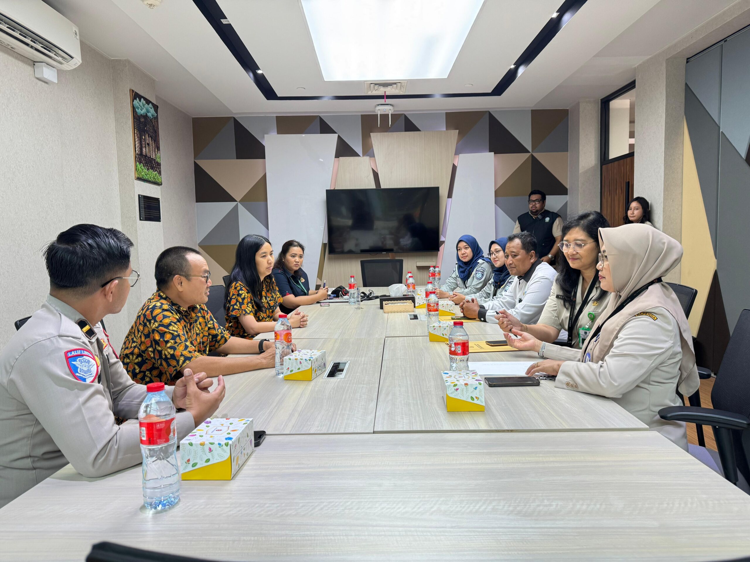 Sinergi Lintas Instansi, Surabaya Perkuat Pencegahan Kecelakaan Lalu Lintas