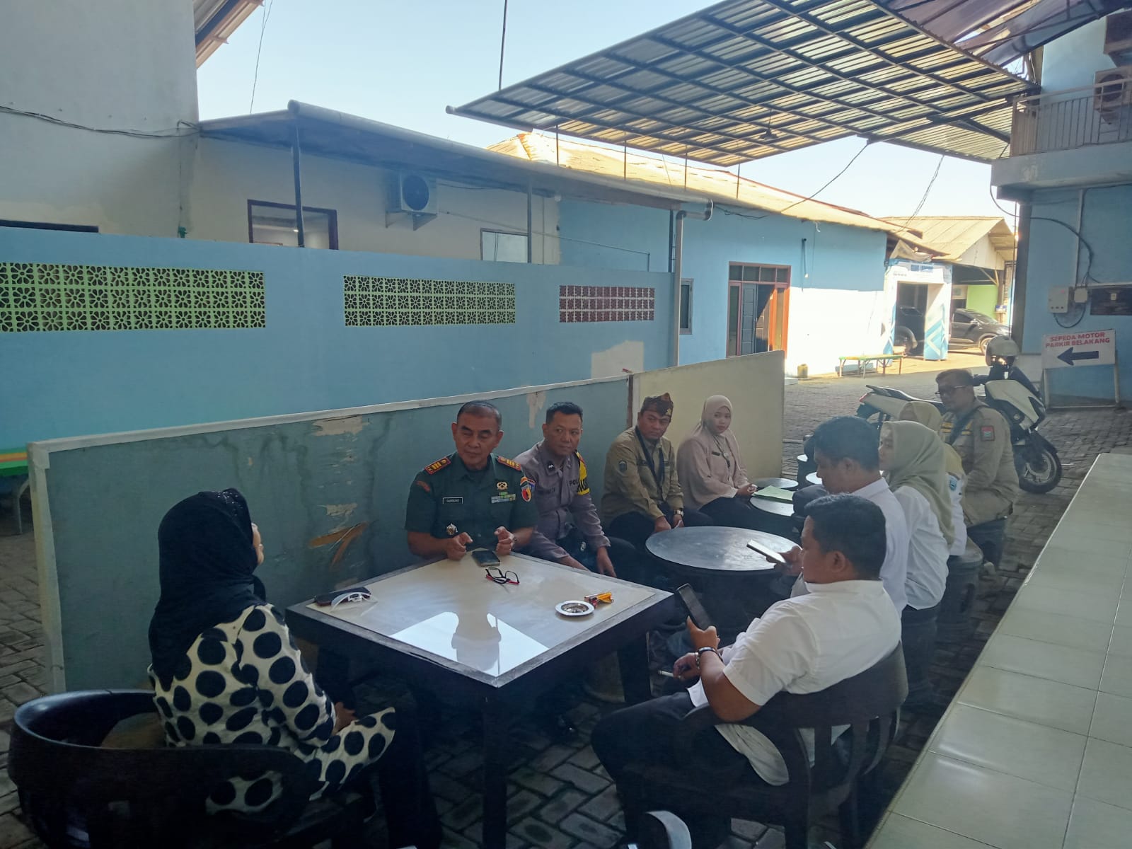 Koramil Pajarakan Bersama Lintas Sektor Perkuat Evaluasi Program Makan Bergizi Gratis